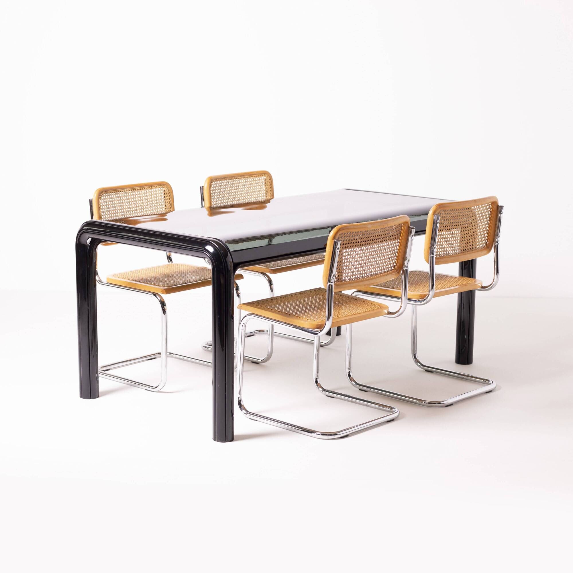 Orsay dining table by Gae Aulenti for Knoll in aluminum and tempered glass