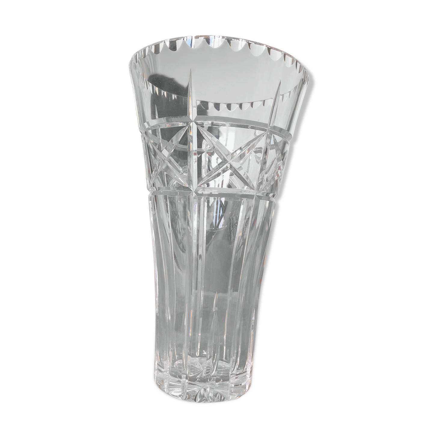Large chiseled crystal vase