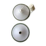 2 suspensions en opaline dentelées