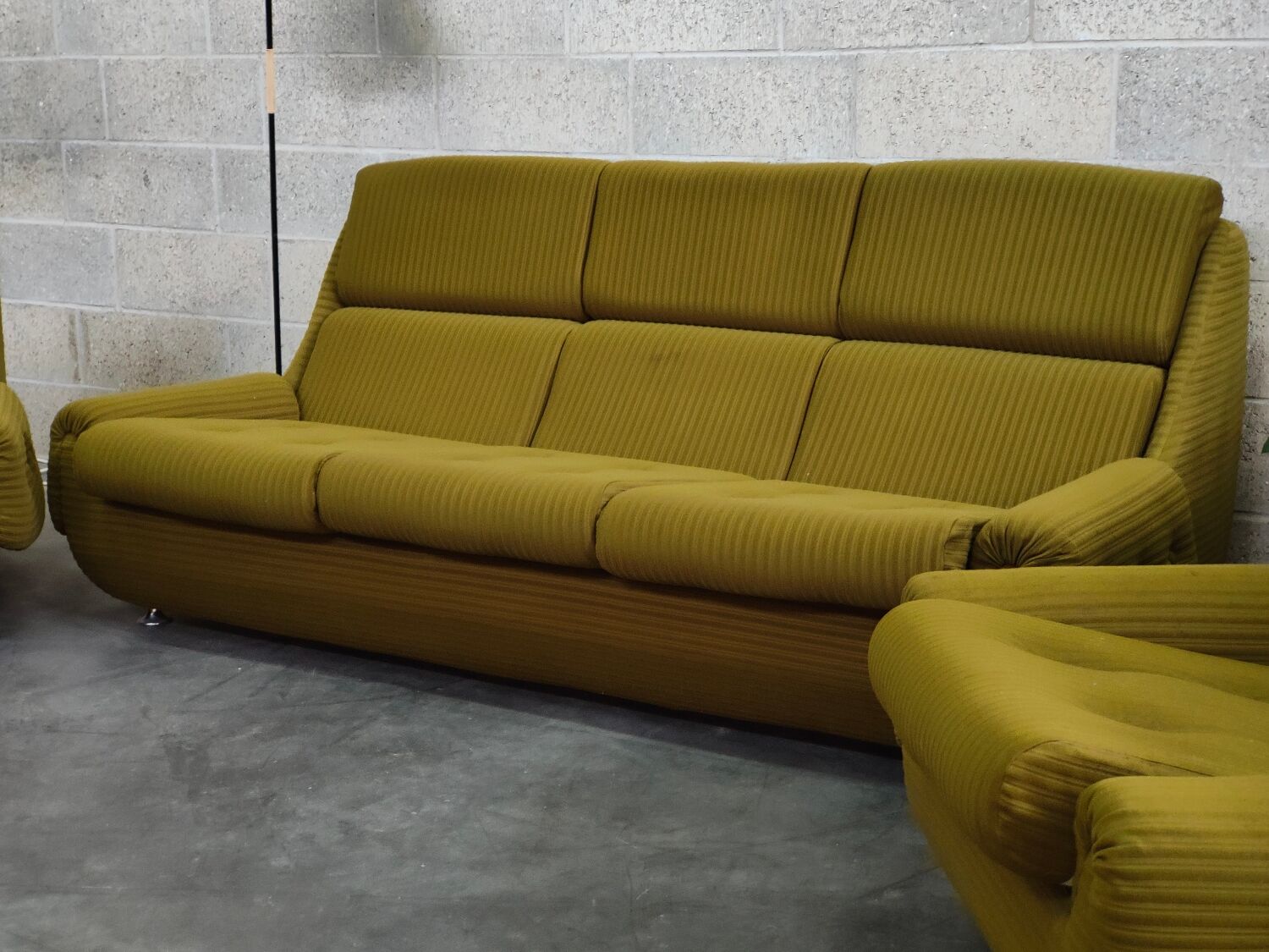 Complete living room Space Age Atlantis olive green 1970