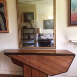 Design dining table convertible into a console