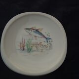 8 assiettes à poisson en porcelaine de Sologne  23 X 23 cm