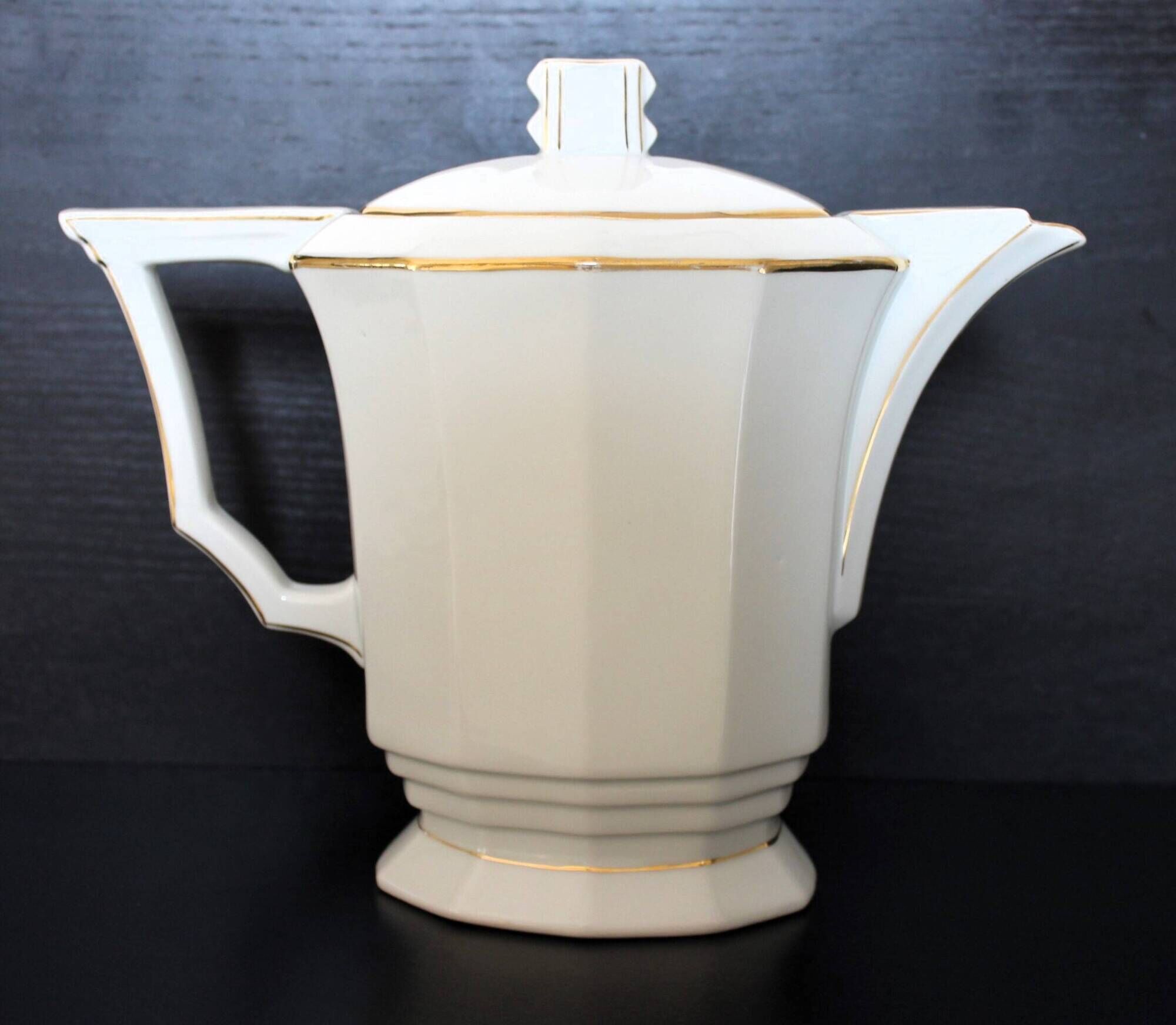 Art Deco ensemble of Czech coffee pot and sugar bowl.