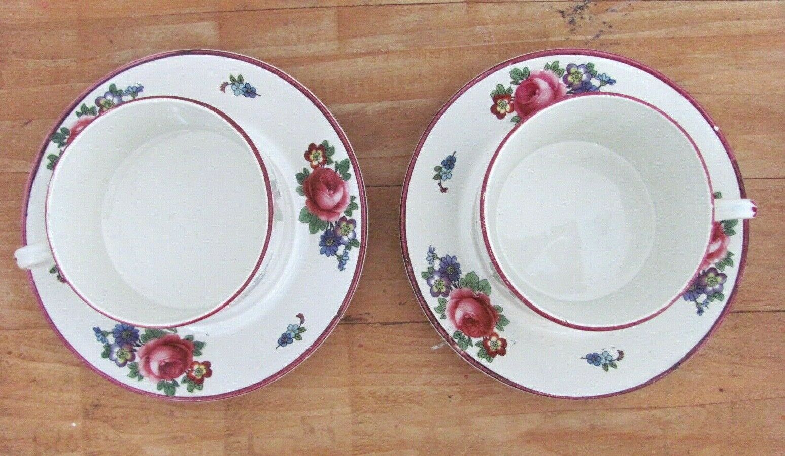 Pair of cups and under cups decorated with roses - Head to head - lunch