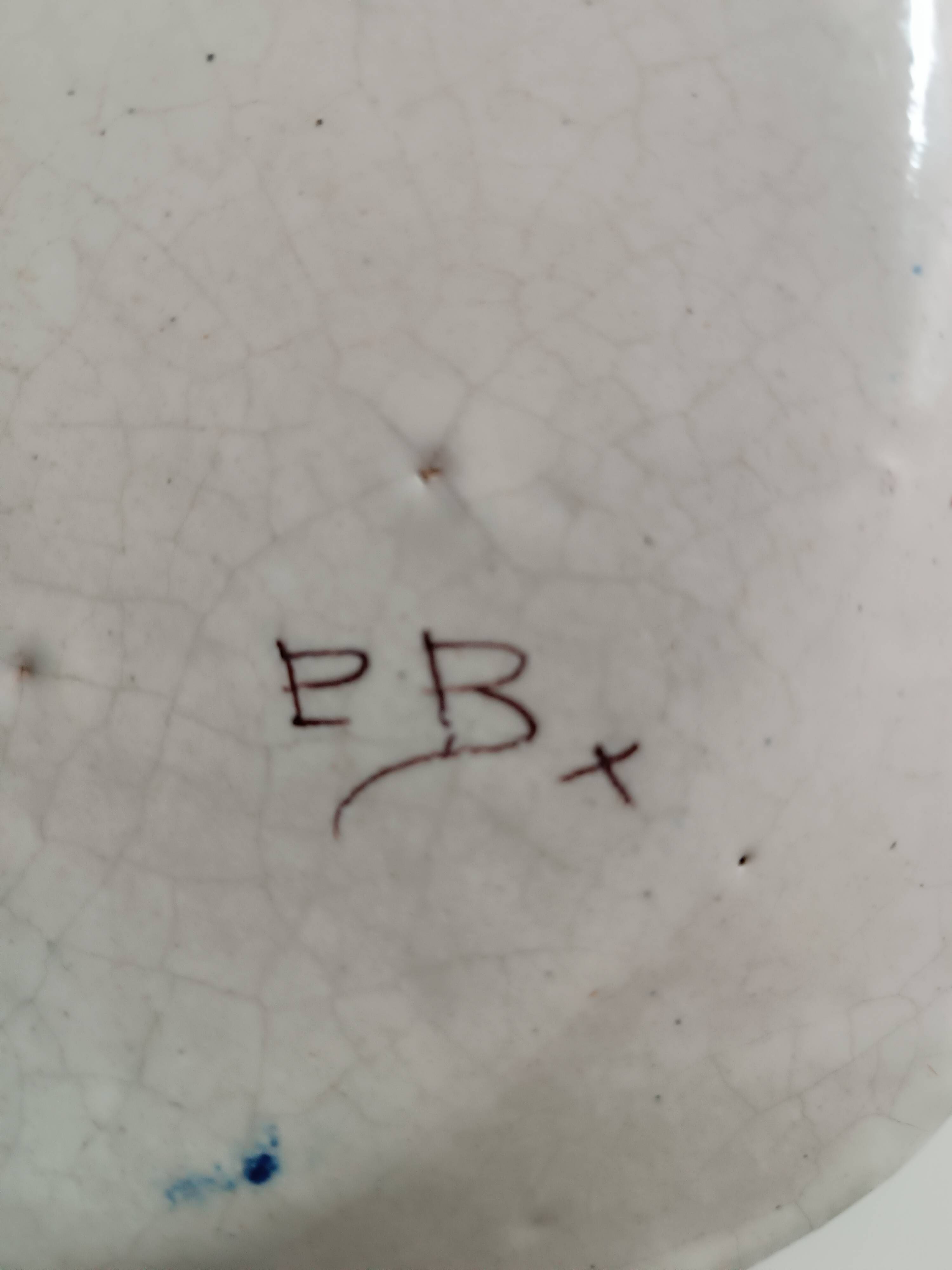 Malicorne earthenware plate with Rouen Beatrix Pouplard coat of arms