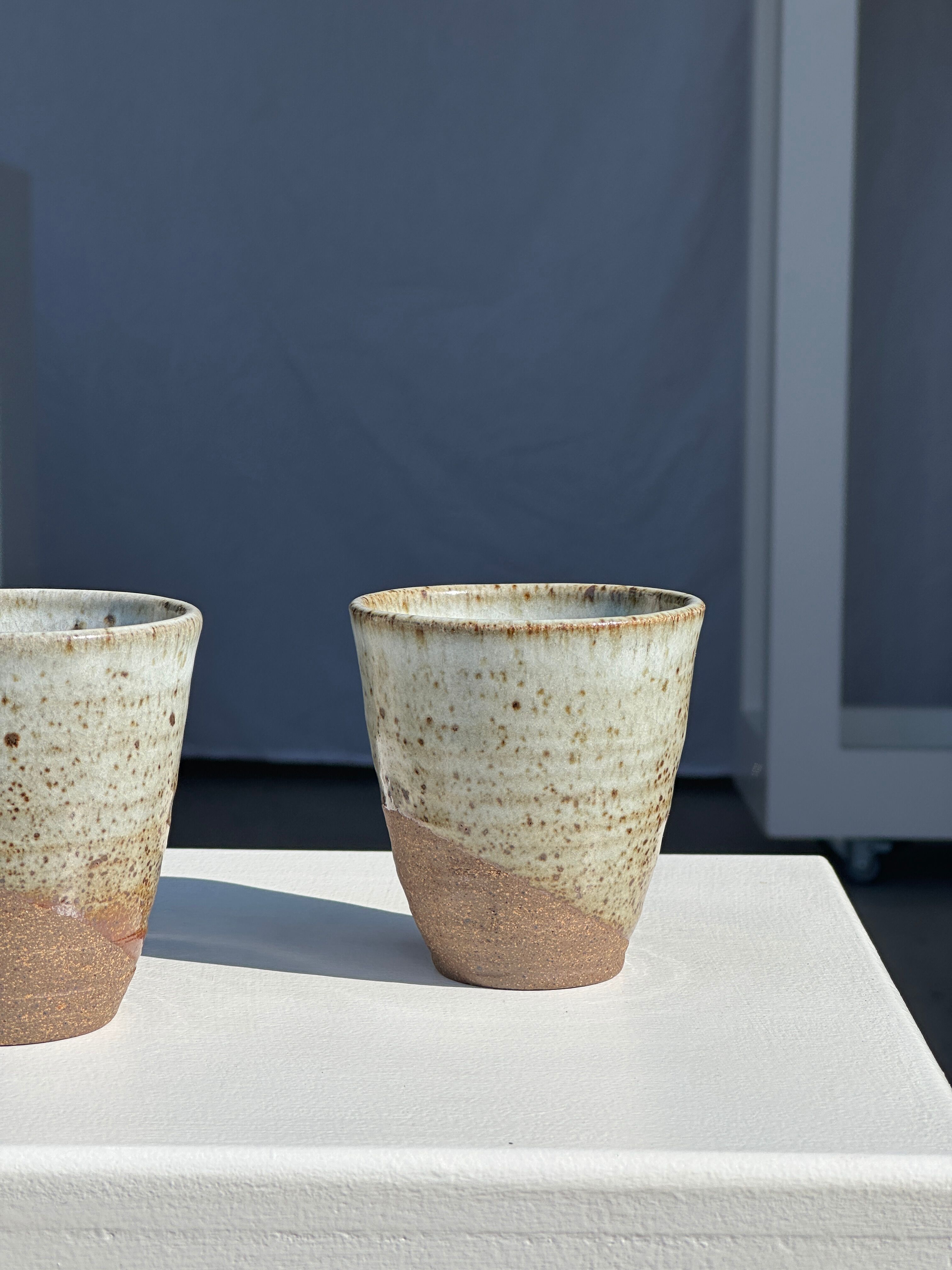 Set of 2 cups in Indonesian ceramic (brown & speckled glazed matte)