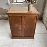 Oak trading post in early XXth century