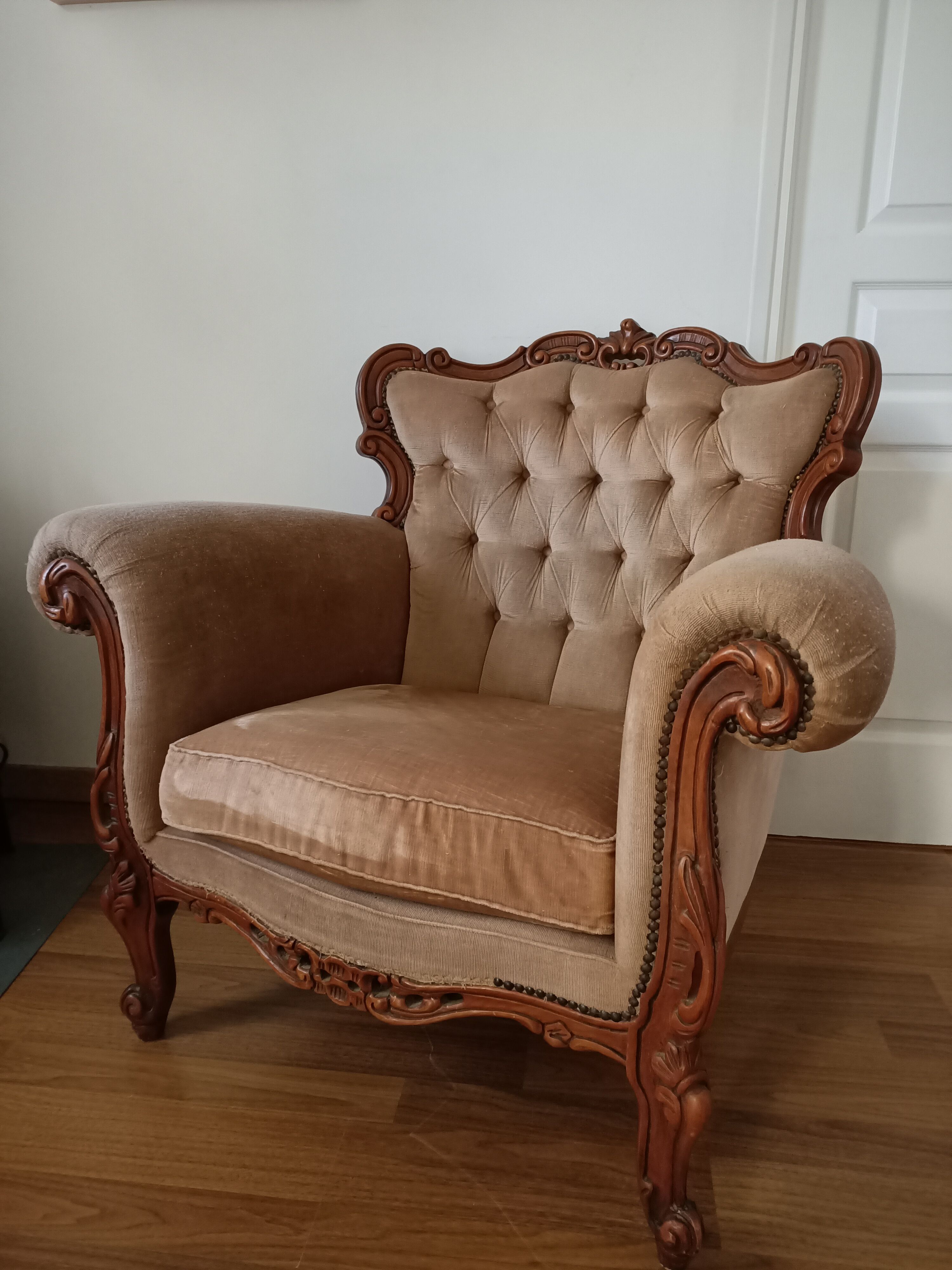 Chesterfield armchair