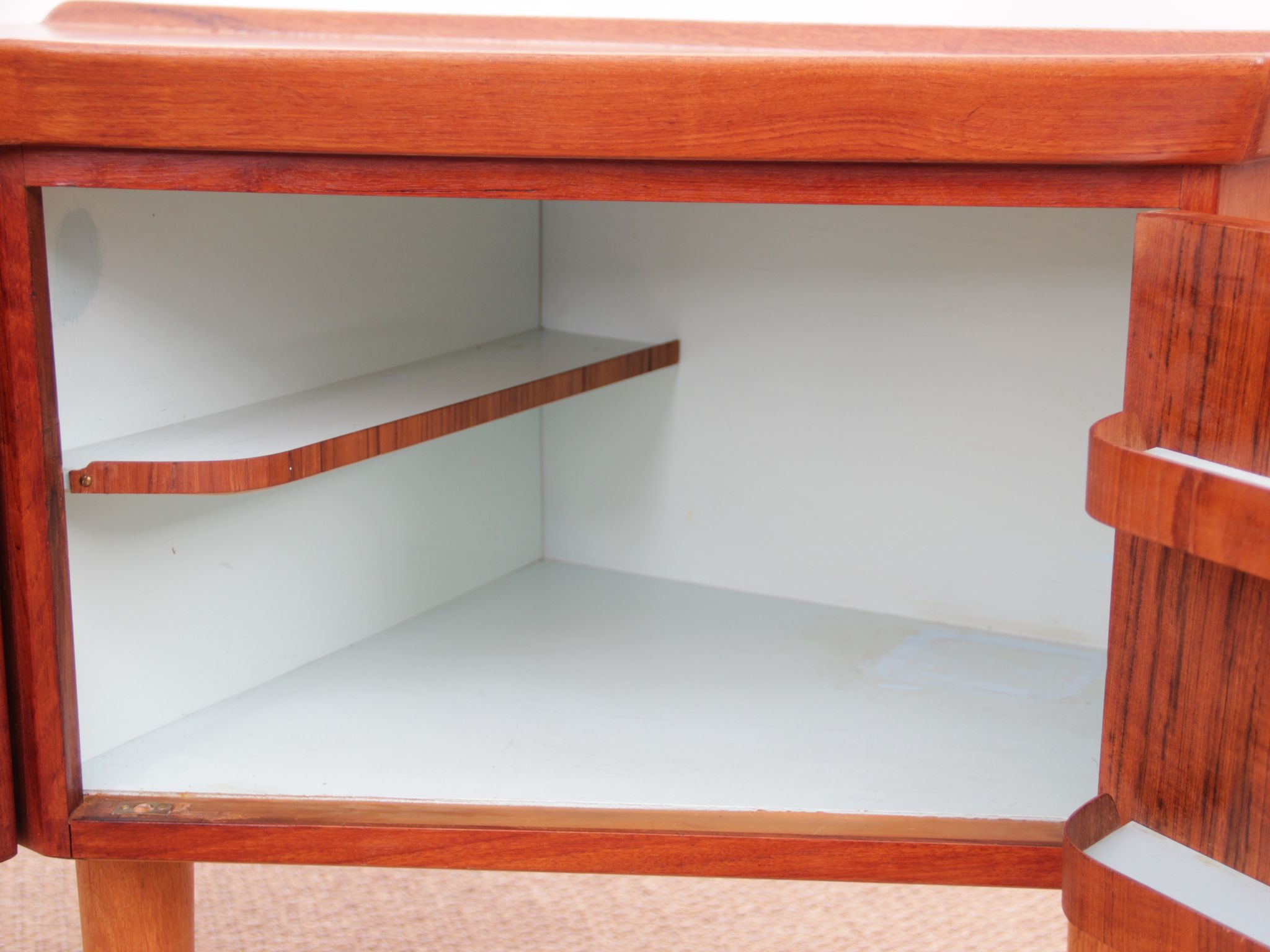 Bureau scandinave boomerang en teck d'Arne Hovmand Olsen