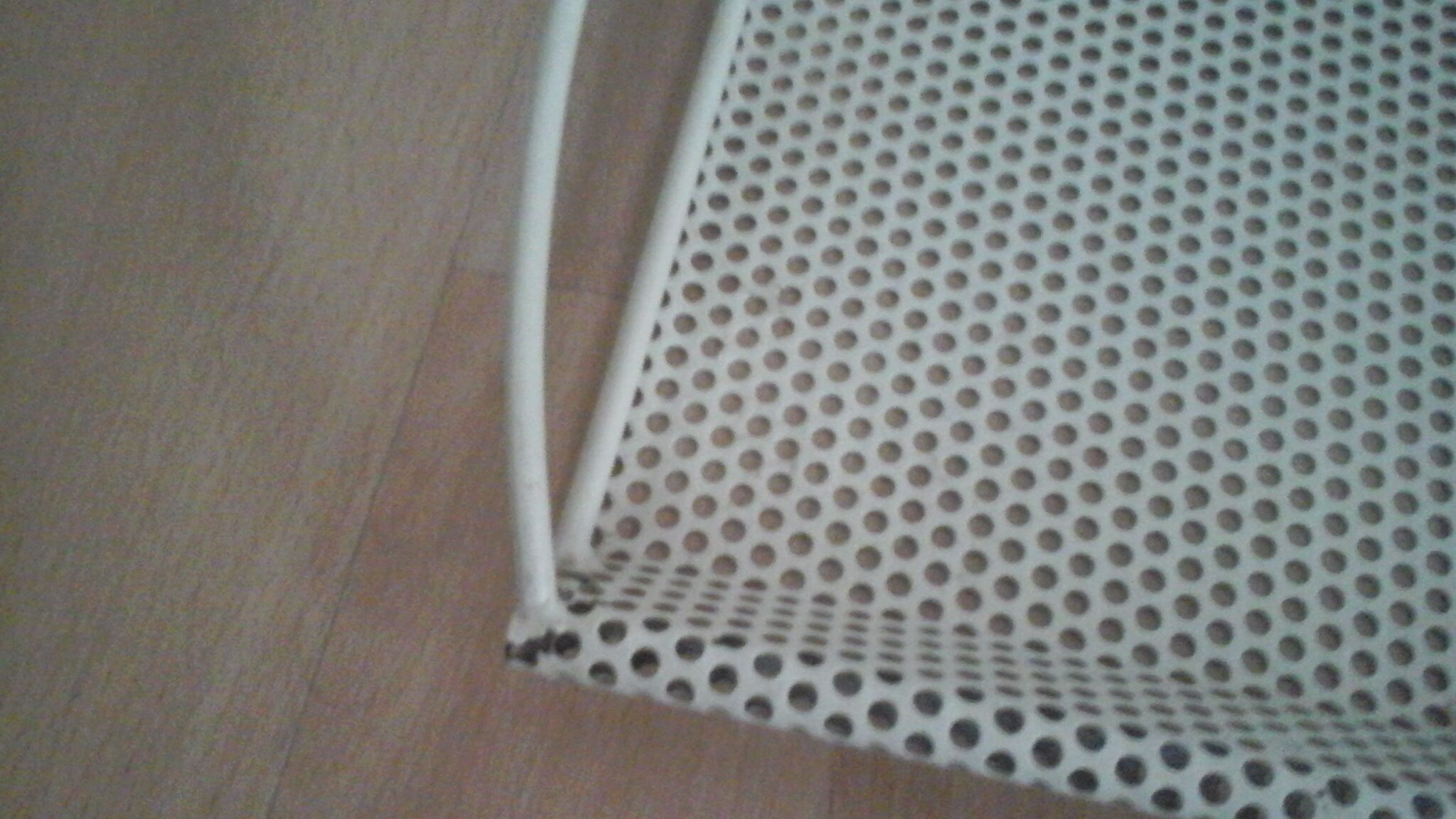 Metal perforated plate