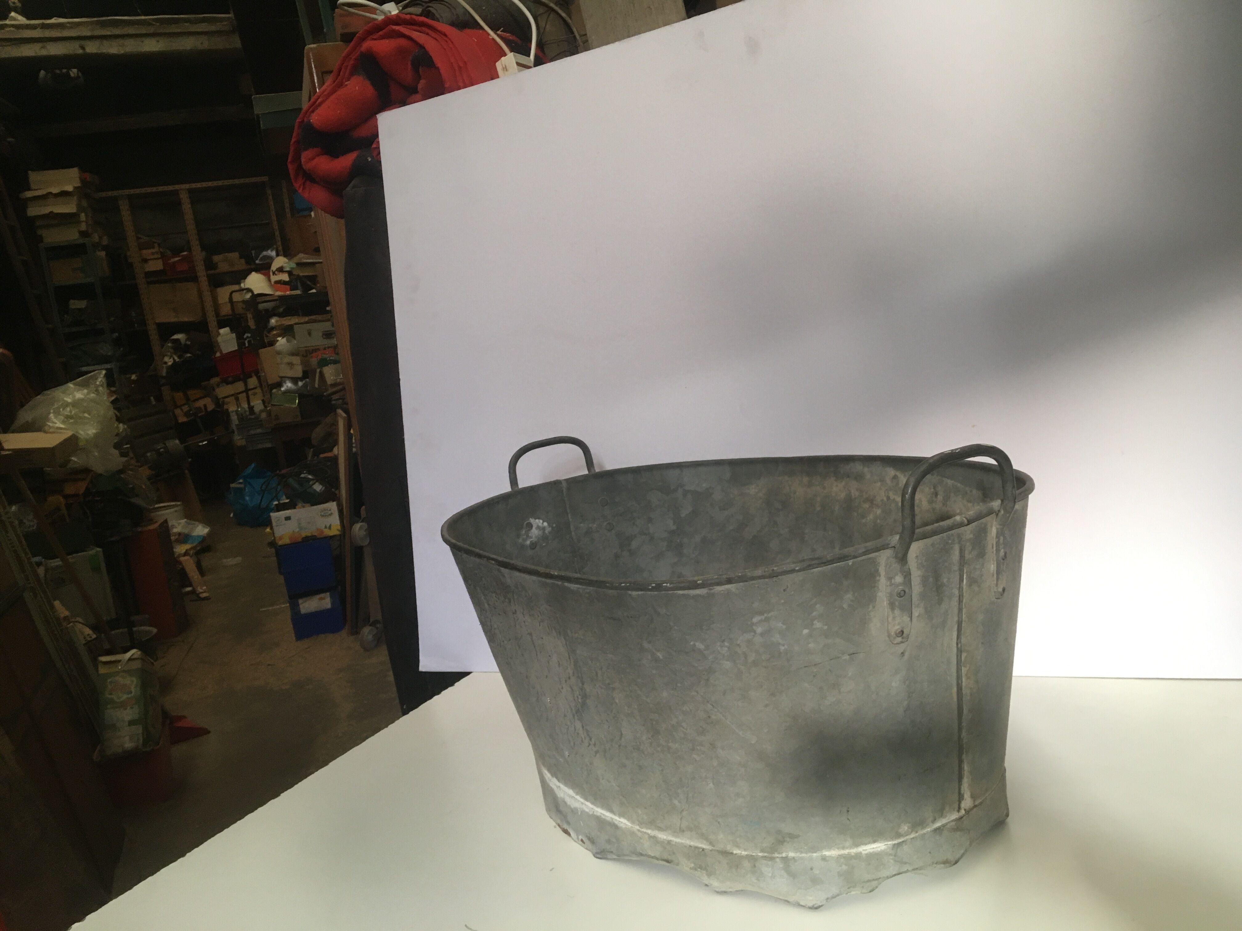 Vintage zinc basin with handle