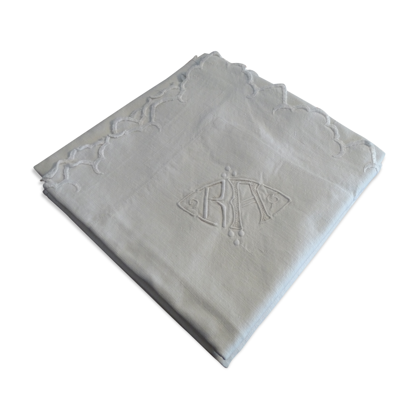 Set de 2 taies d'oreillers brodées monogrammées R.A anciennes en coton 70cm sur 73 cm