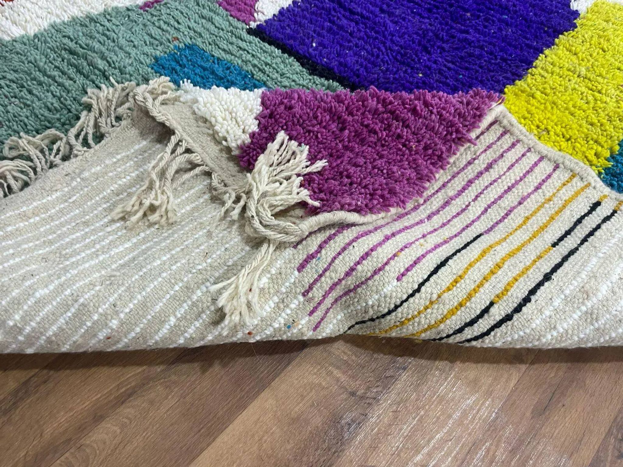 Tapis marocain en laine artisanale 2.5 x 1.5 m