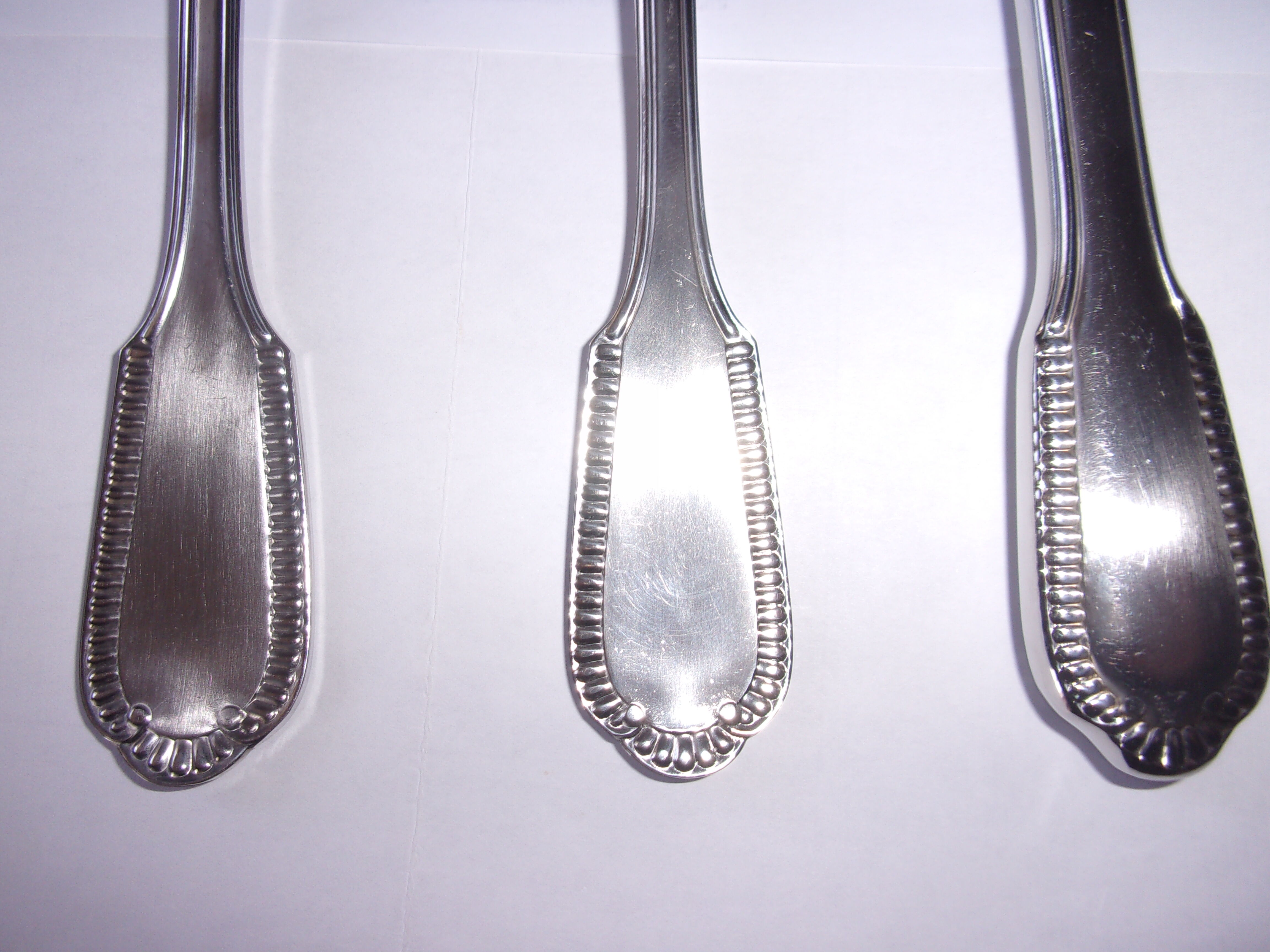 Stainless-steel housewife