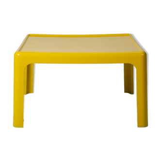 Yellow Coffee Table by Peter Ghyczy for Horn Collection