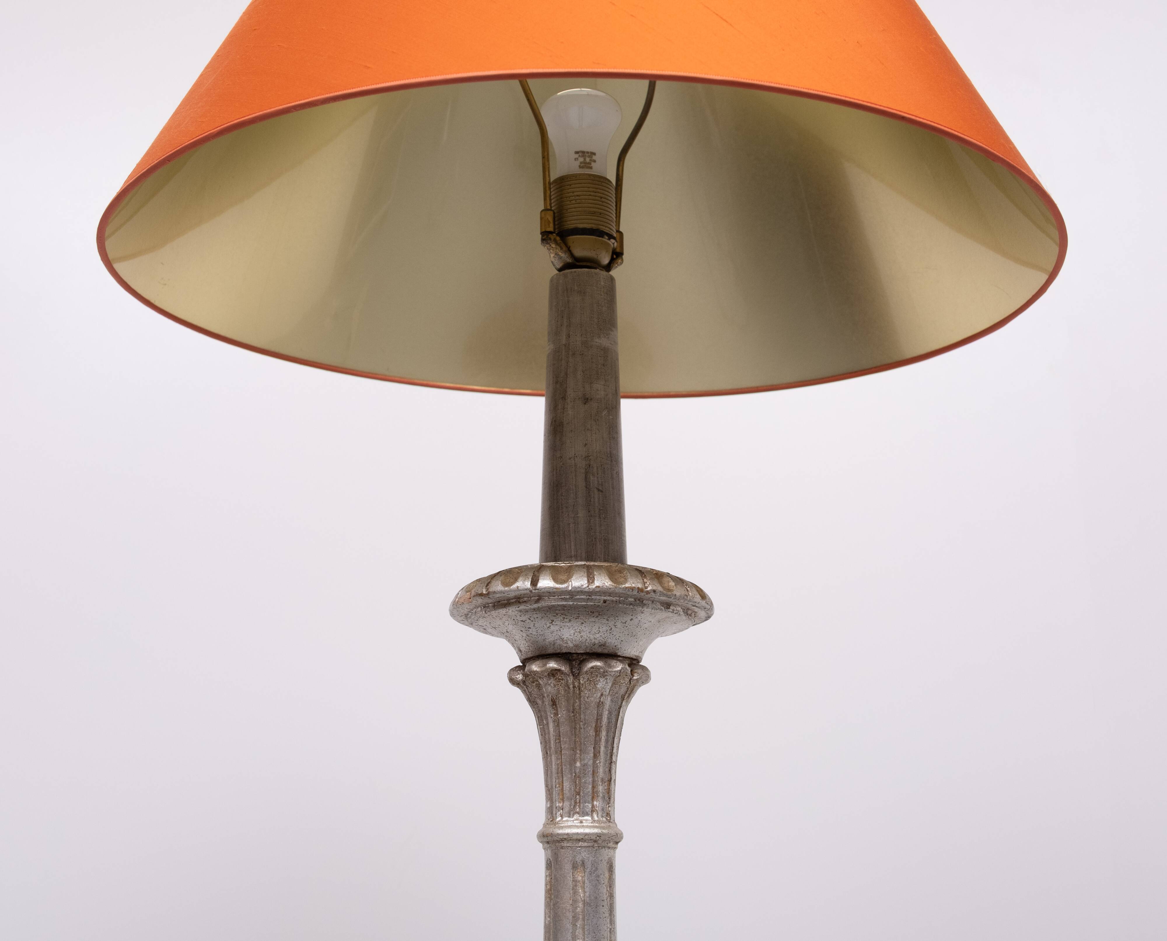 Italian Baroque carved Wooden floor lamp 1970s