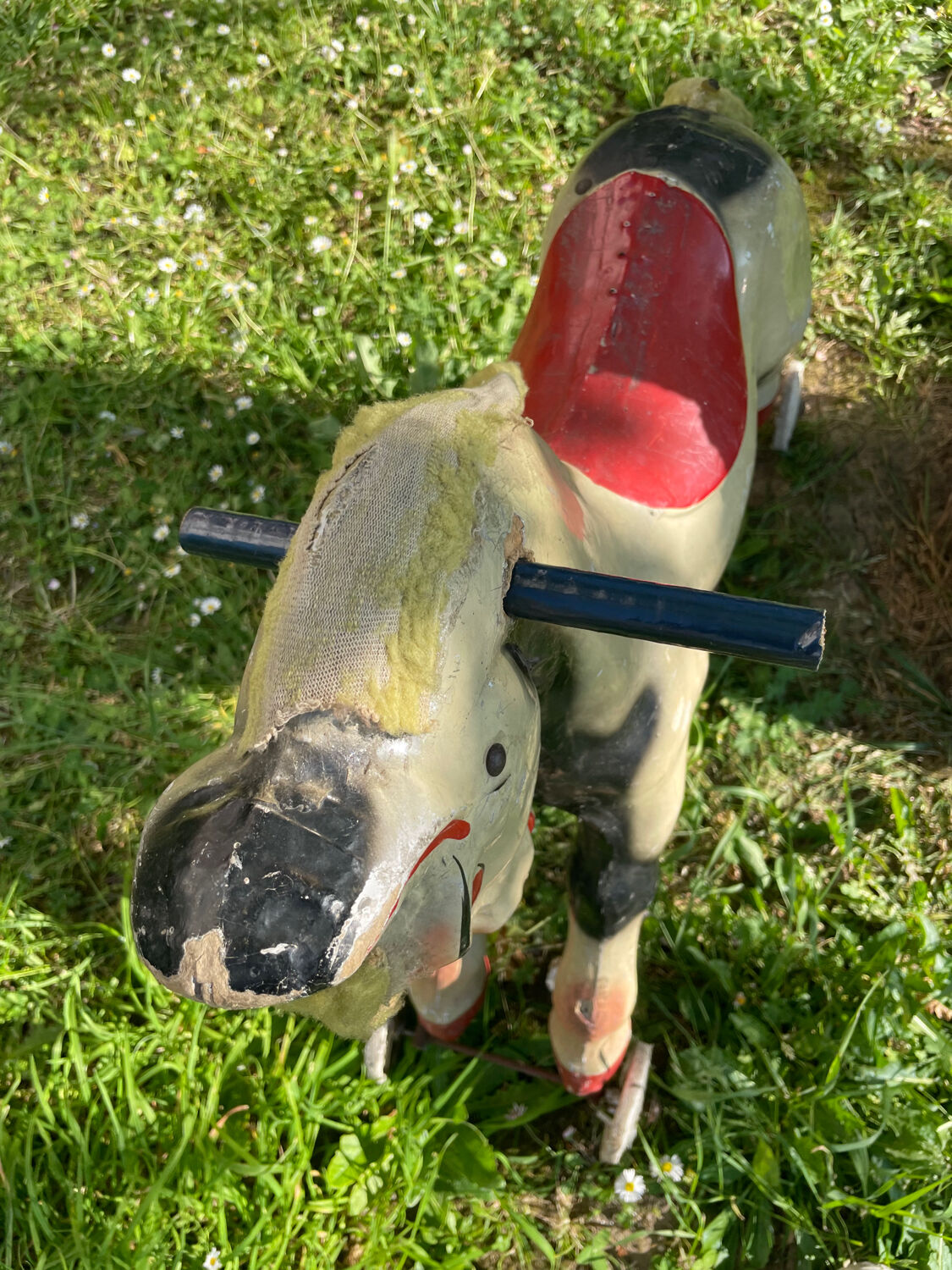 Cheval à roulettes