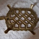 Brass turtle flat bottom