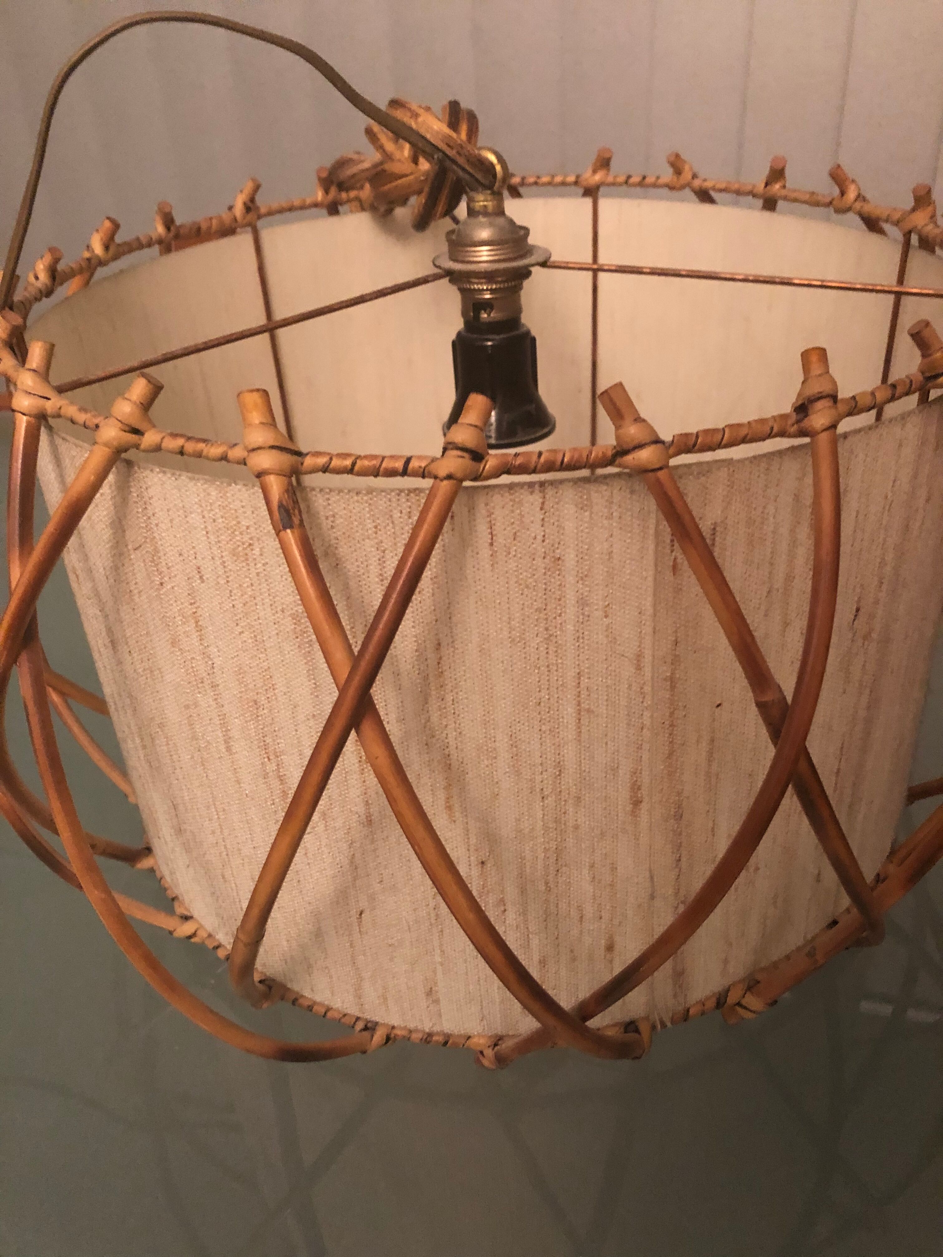 Vintage rattan suspension