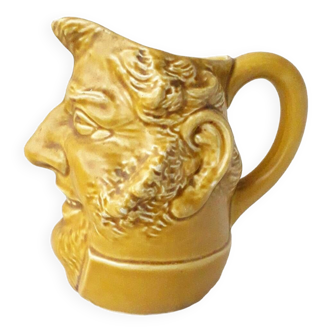 Anthropomorphic pitcher