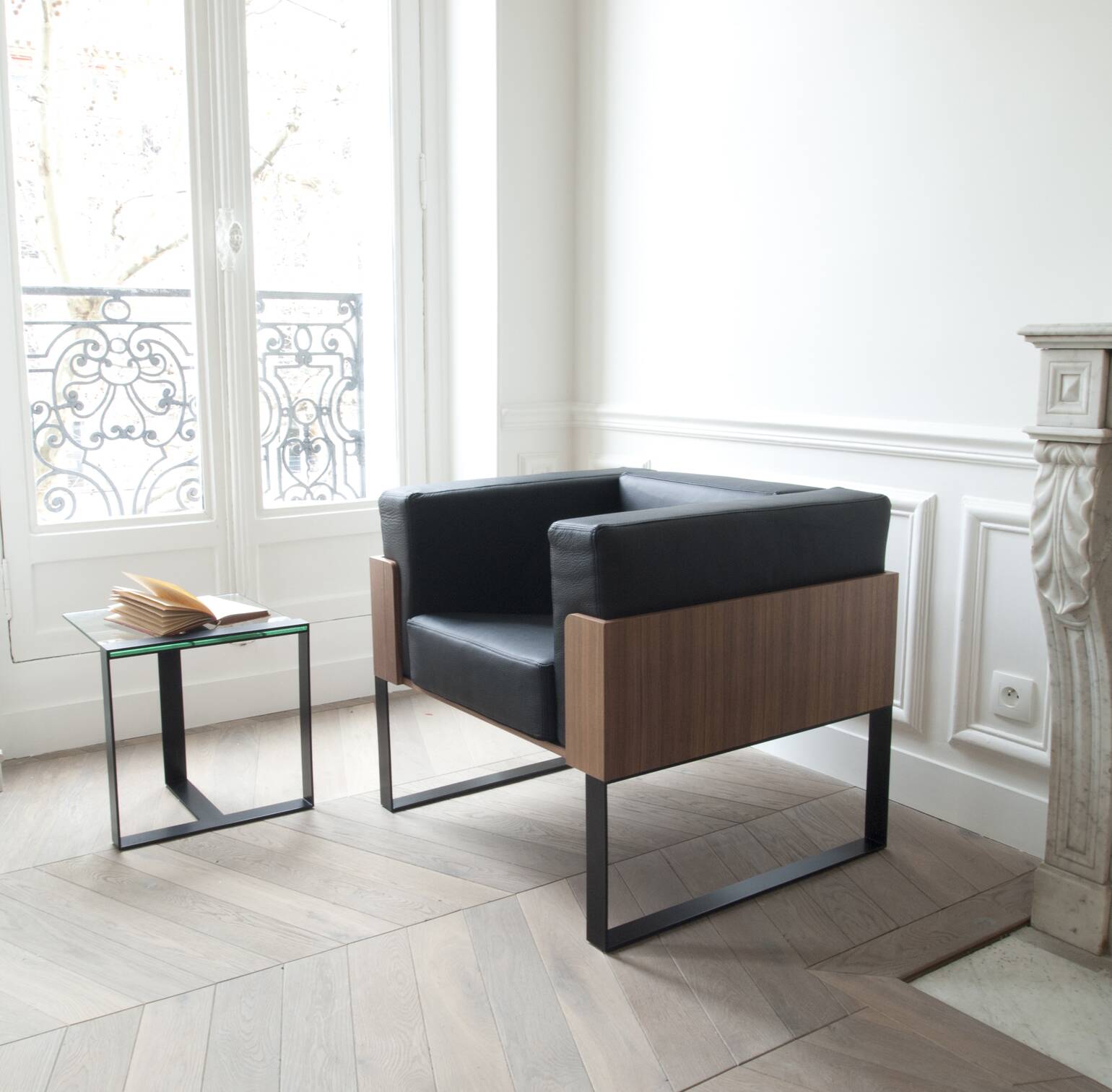 Severin side table