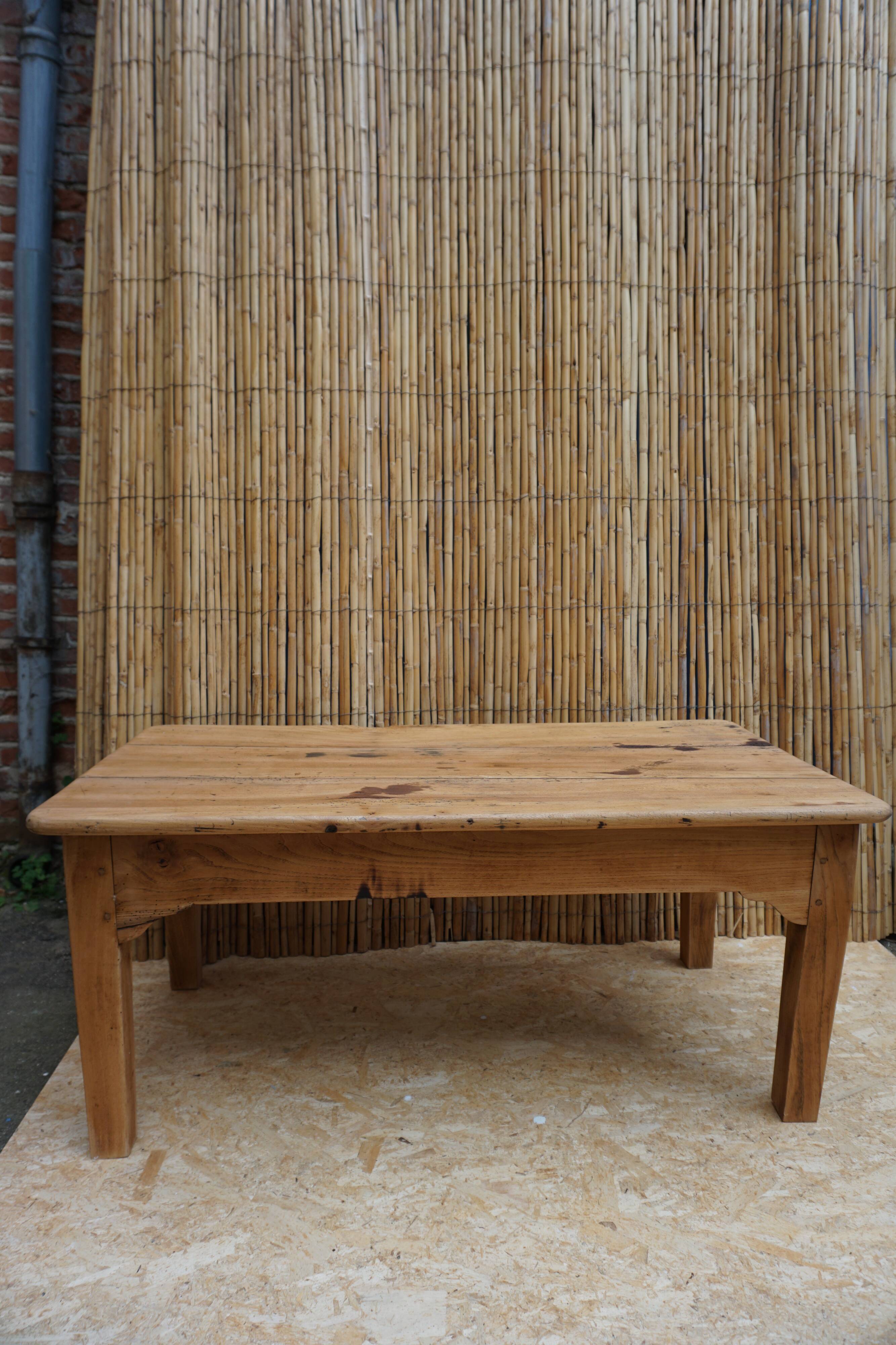 Table basse de ferme ancienne