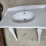 Old hidra porcelain sink