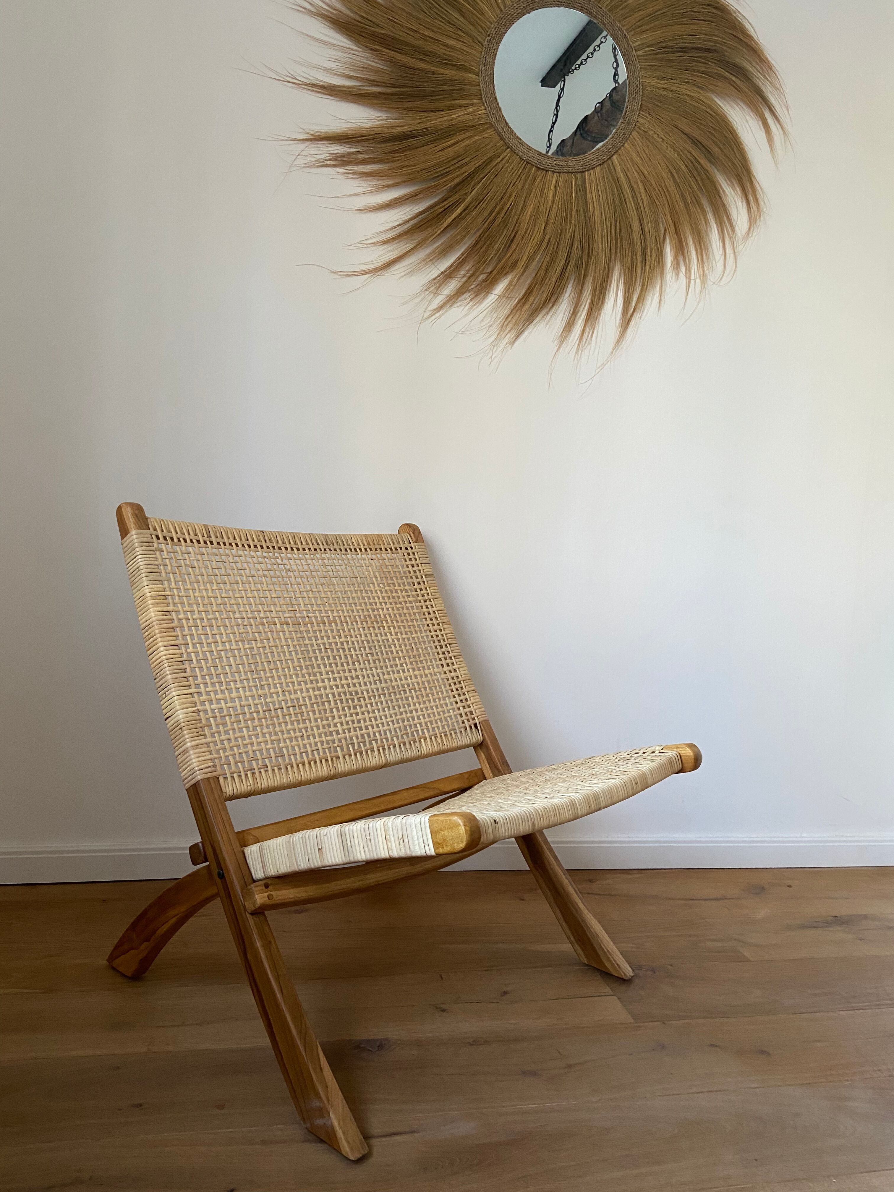 Fauteuil pliant en bois et rotin