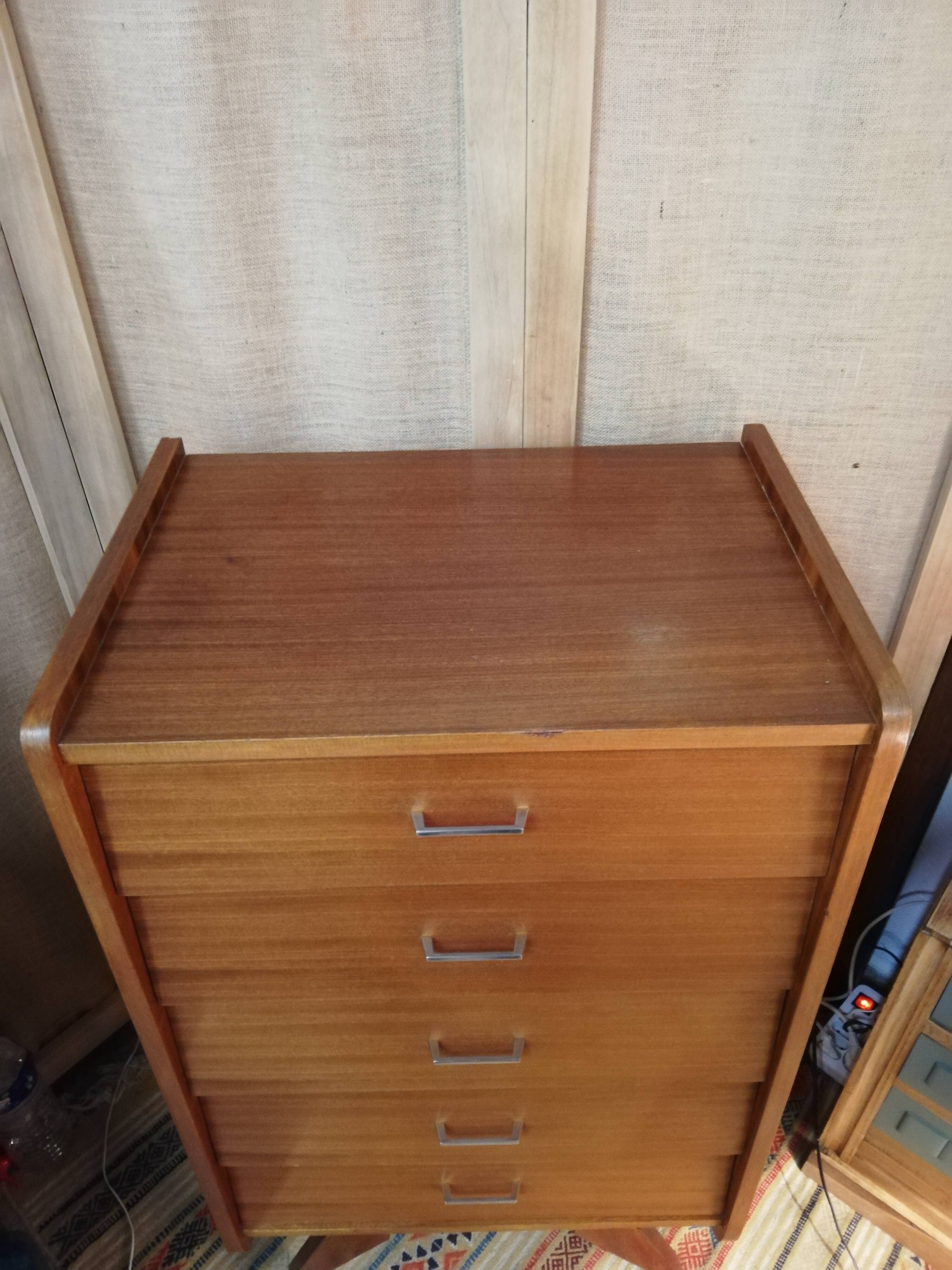 Commode chiffonnier