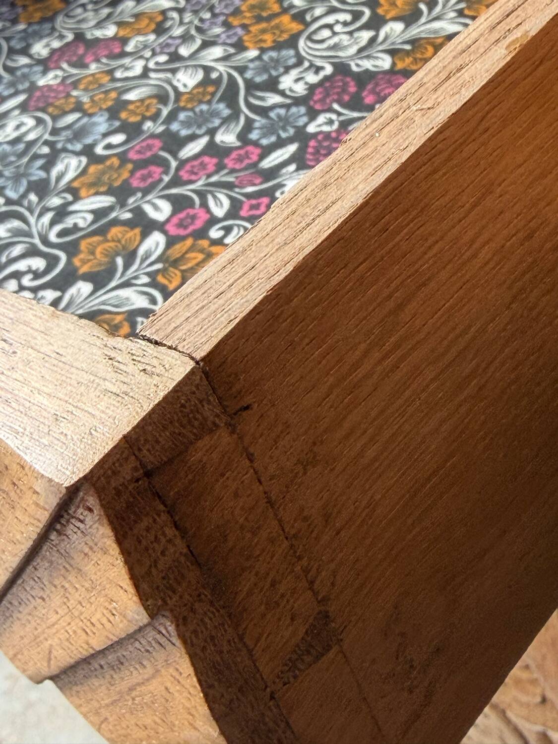 Art Deco buffet in raw and solid oak, 1935.