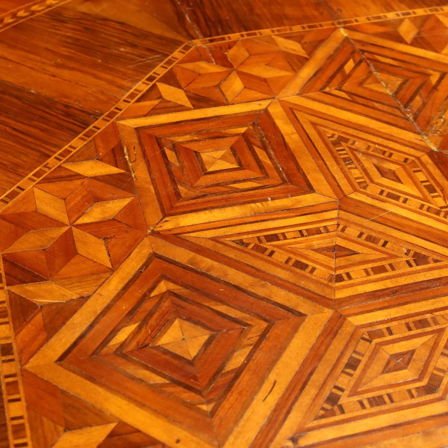 Antique round walnut table with a baluster central leg, Italy, 19th century.