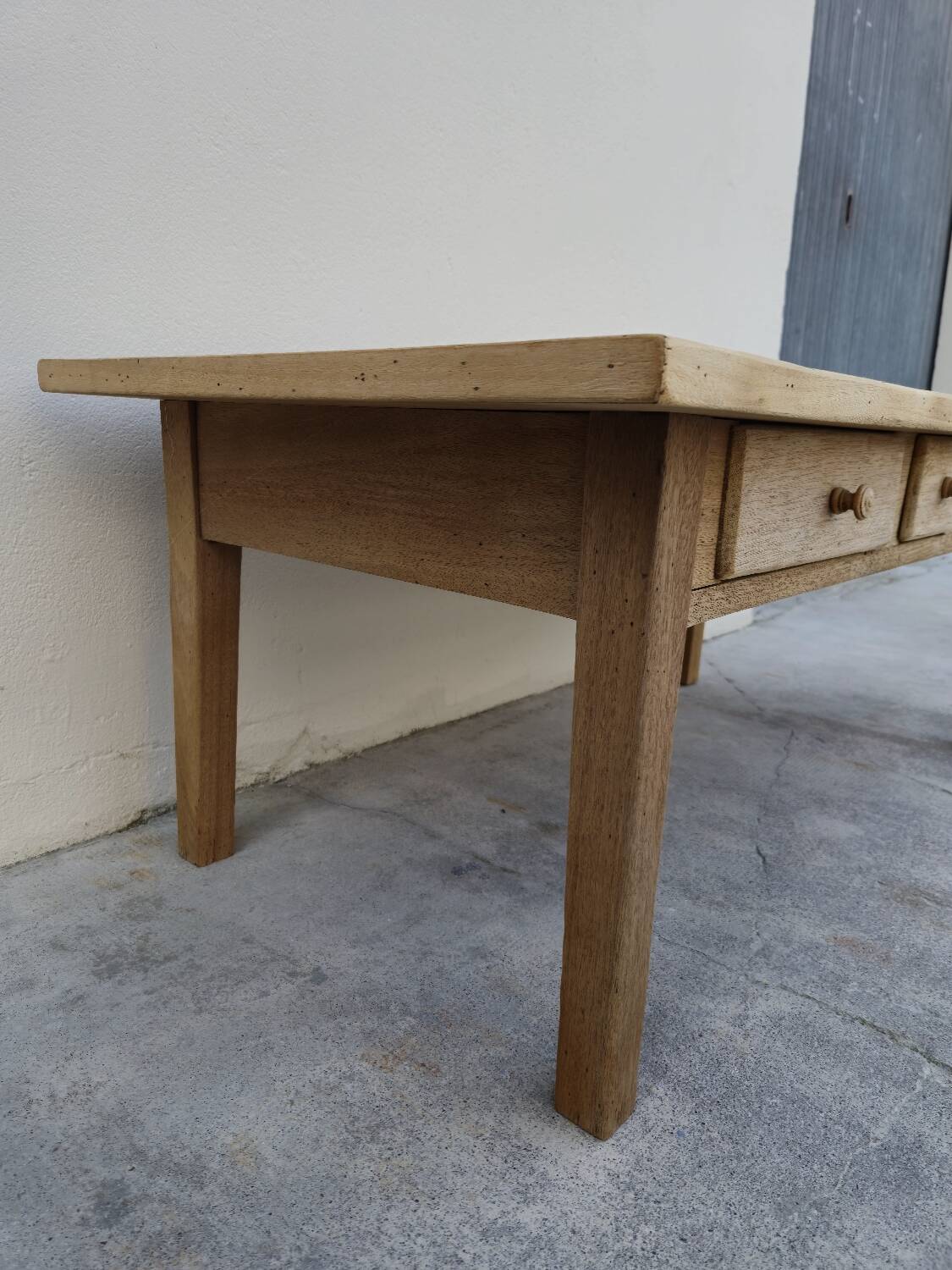 Rustic farmhouse coffee table in solid oak Aerogommer - 1m18.5