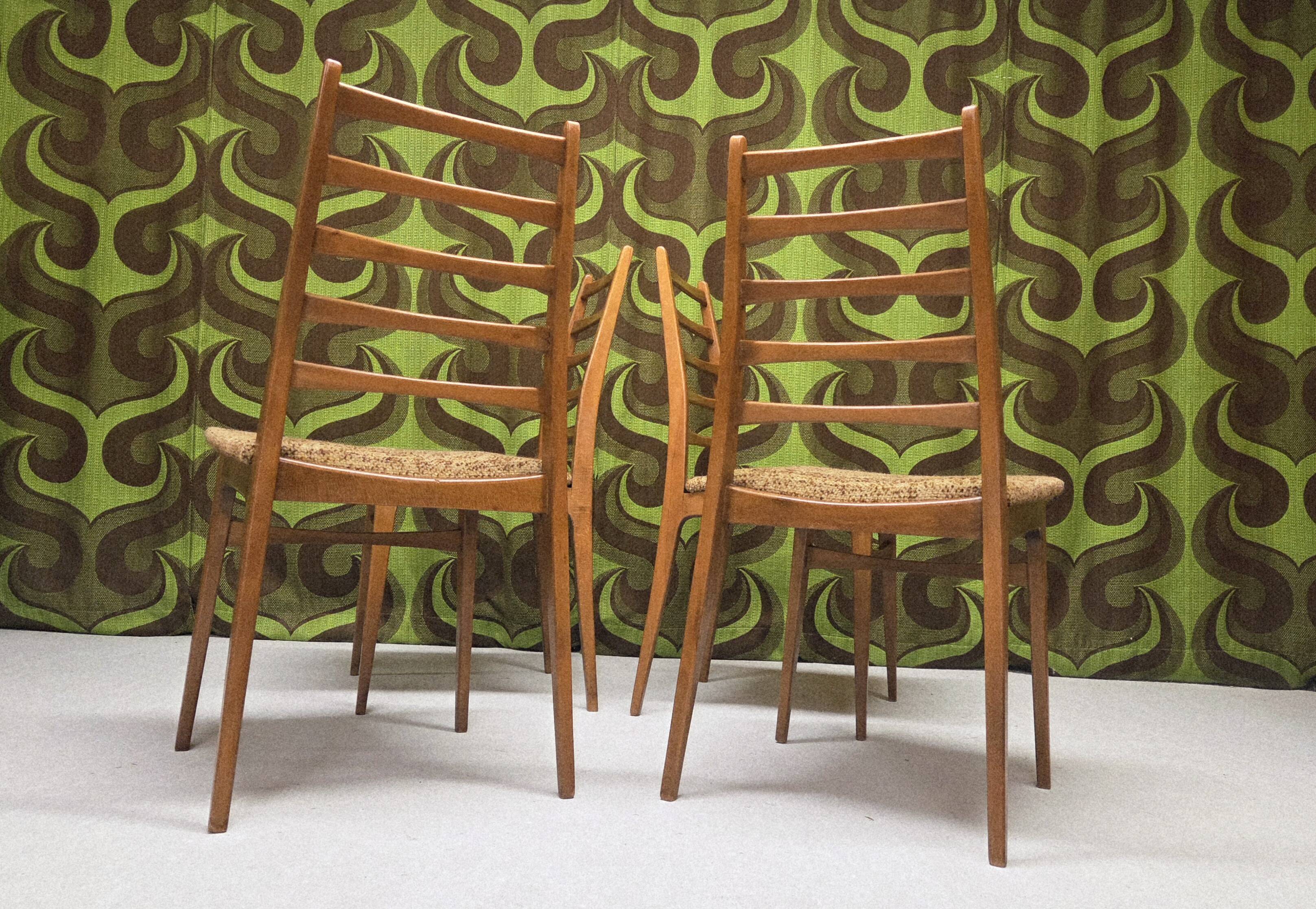 Lot of 4 Scandinavian chairs from the 1970s.