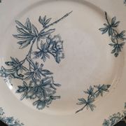 Plat rond en céramique de Sarreguemines modèle Flore