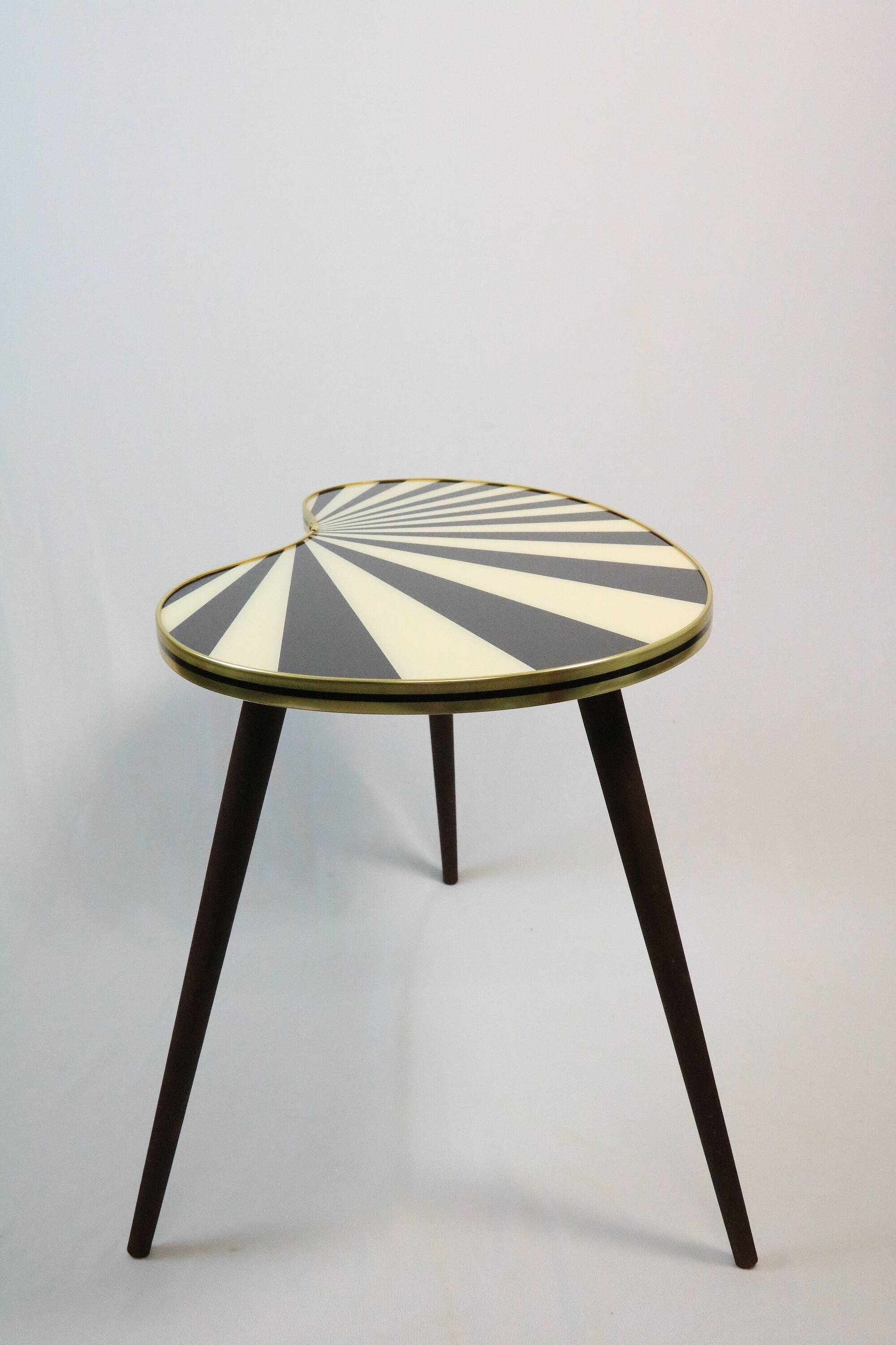 4 x side table retro, kidney shaped L, triangular high, black/white