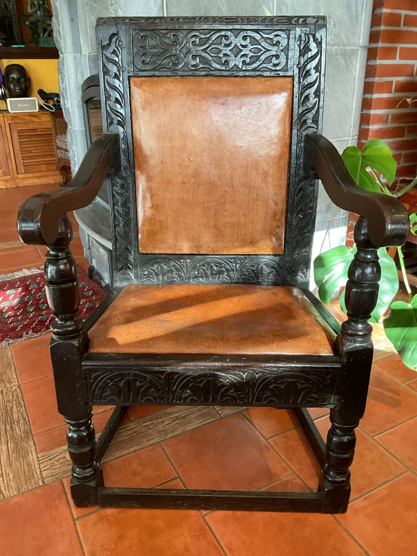 English armchair from the 17th century, Wainscot armchair.