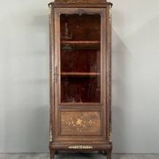 Vitrine ancienne en marqueterie et bronze, XIXème siècle