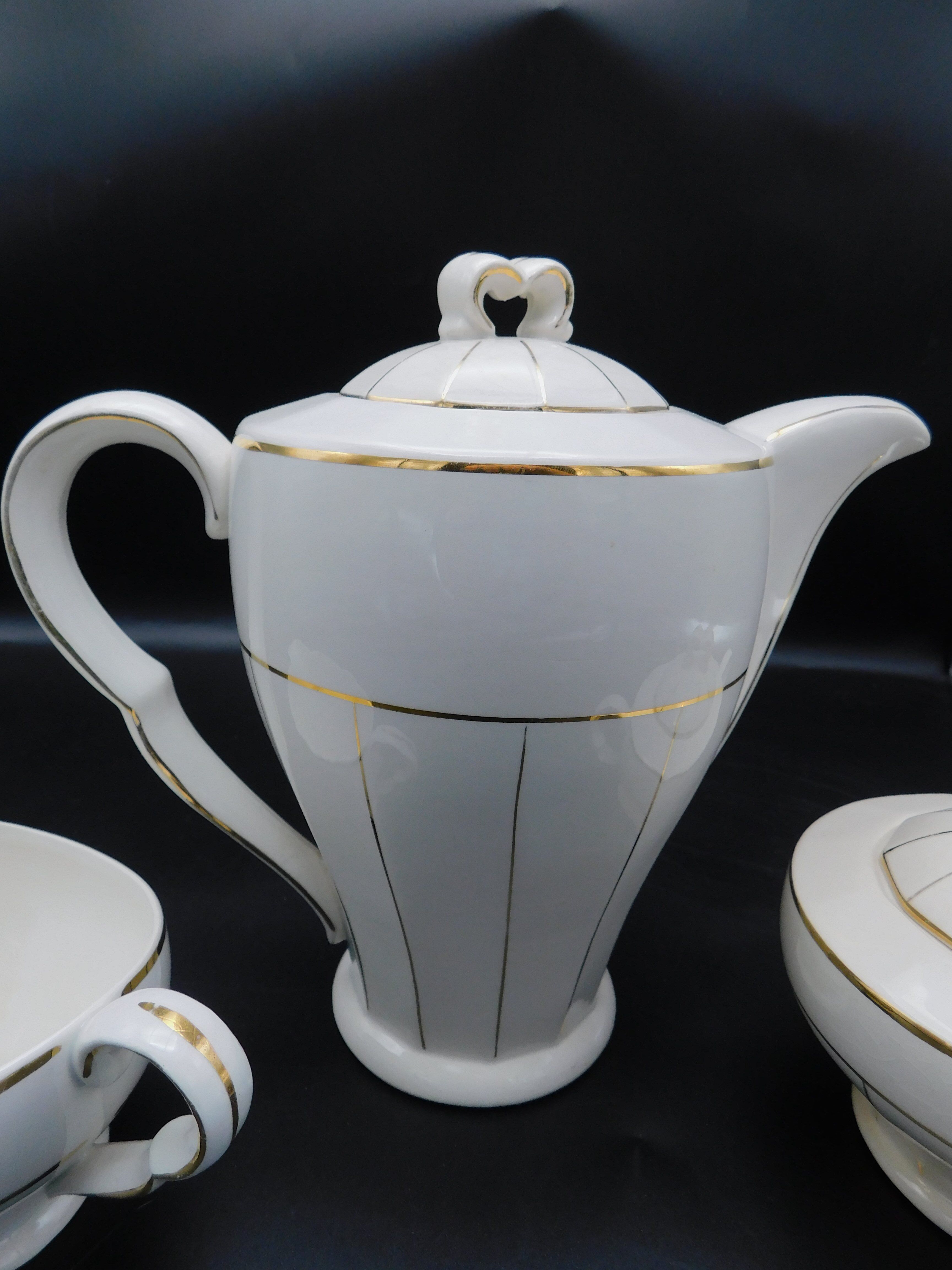 Céranord pourer, creamer and sugar bowl