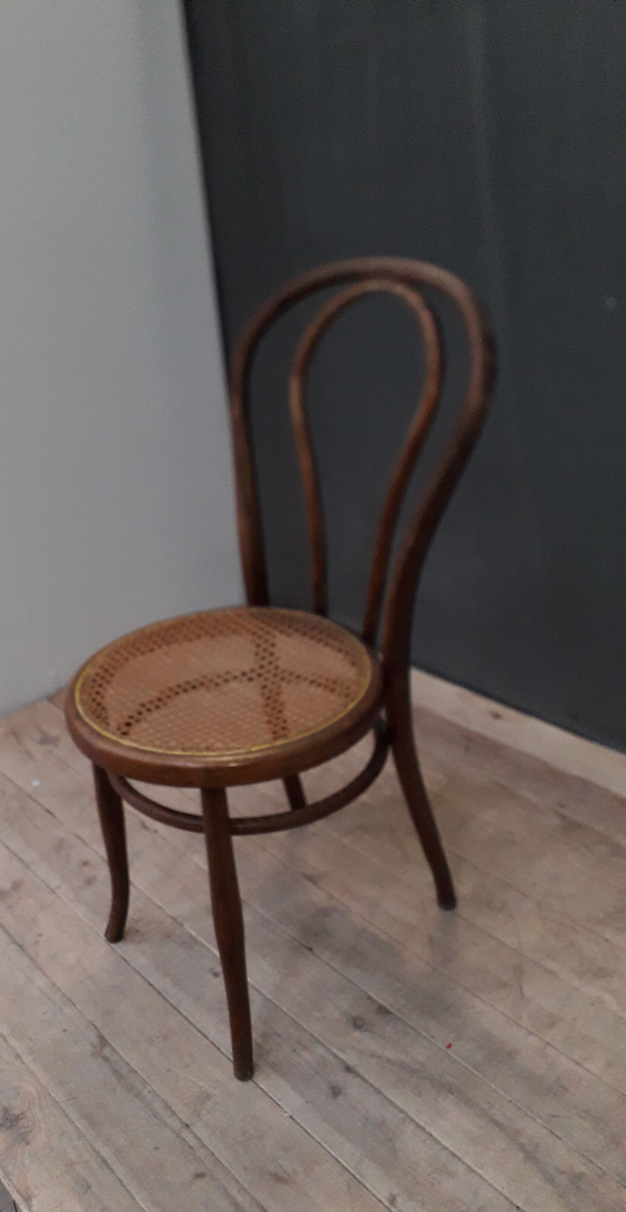 Chaise de bistrot 1900 en bois courbé