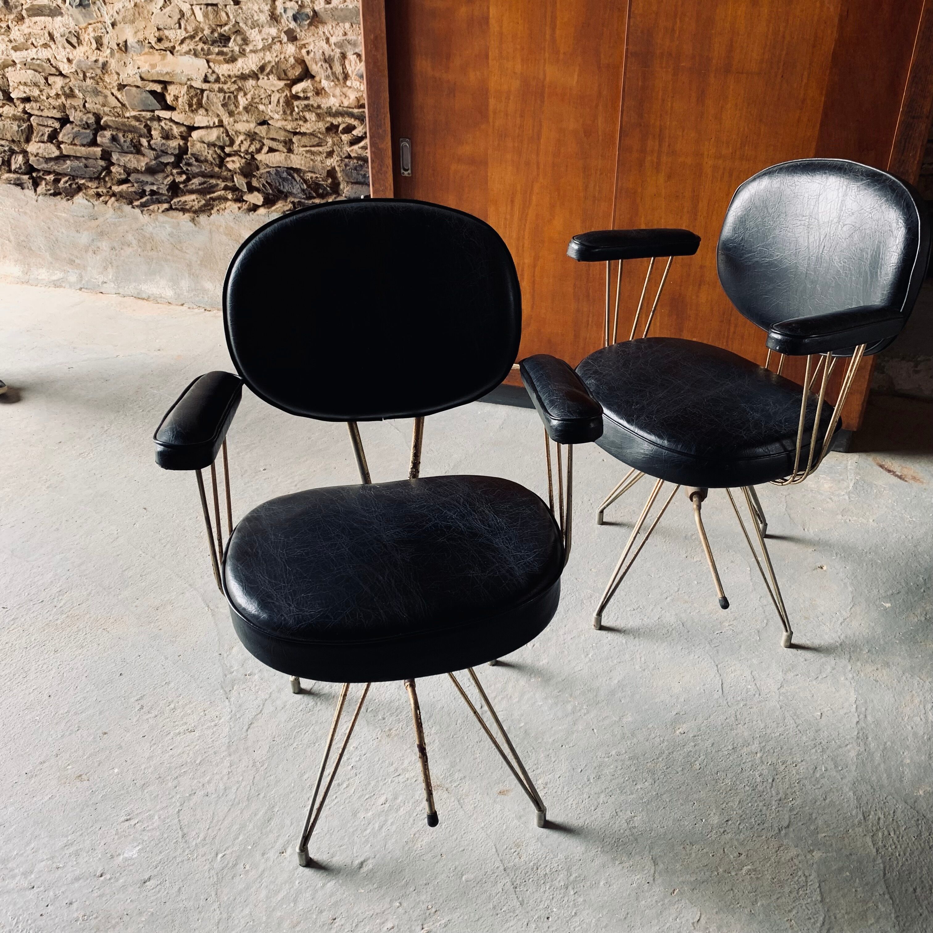 Set of 2 old hairdresser's chairs