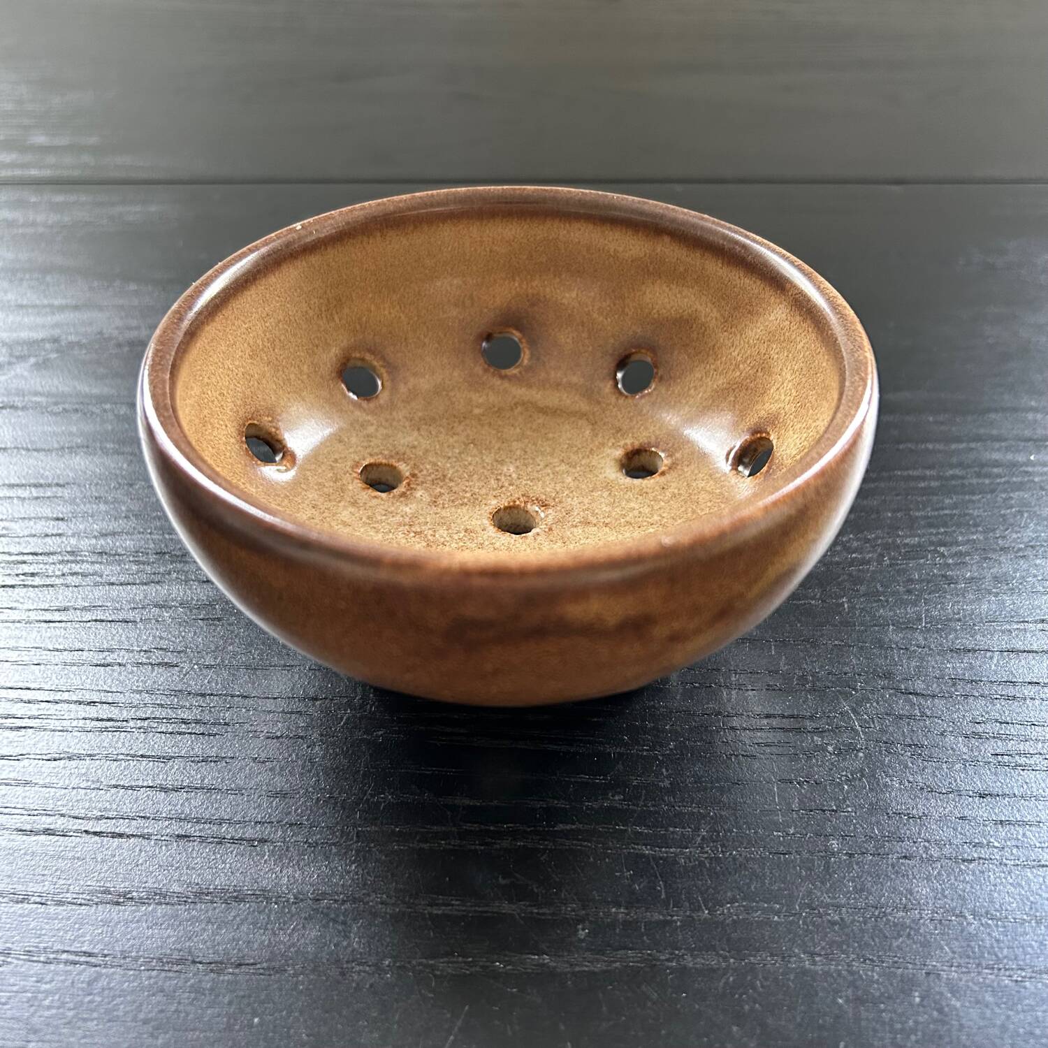 Small tripod drainer