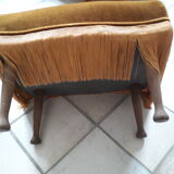 Yellow gold velvet pouf