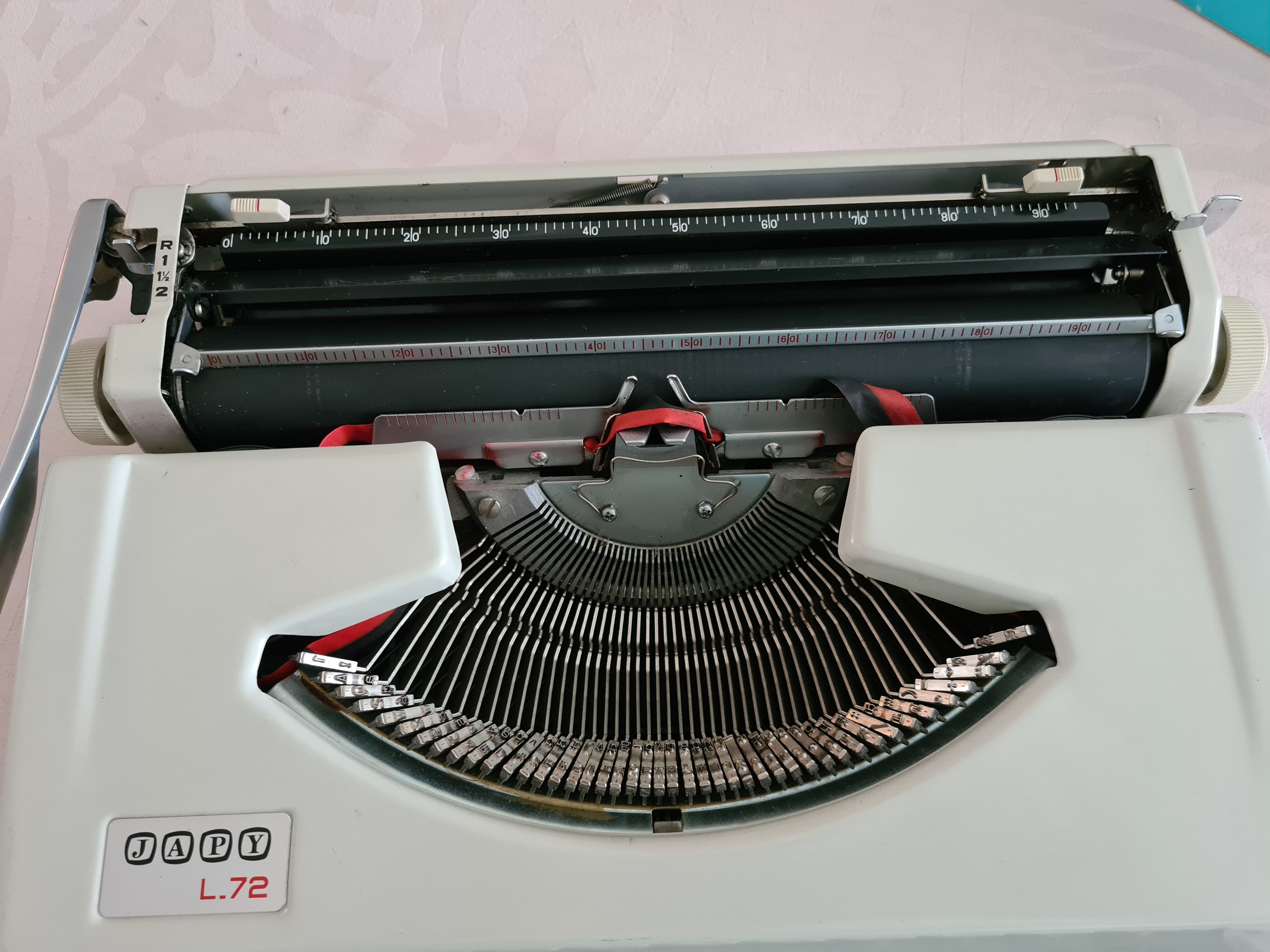Japy L.72 70s typewriter
