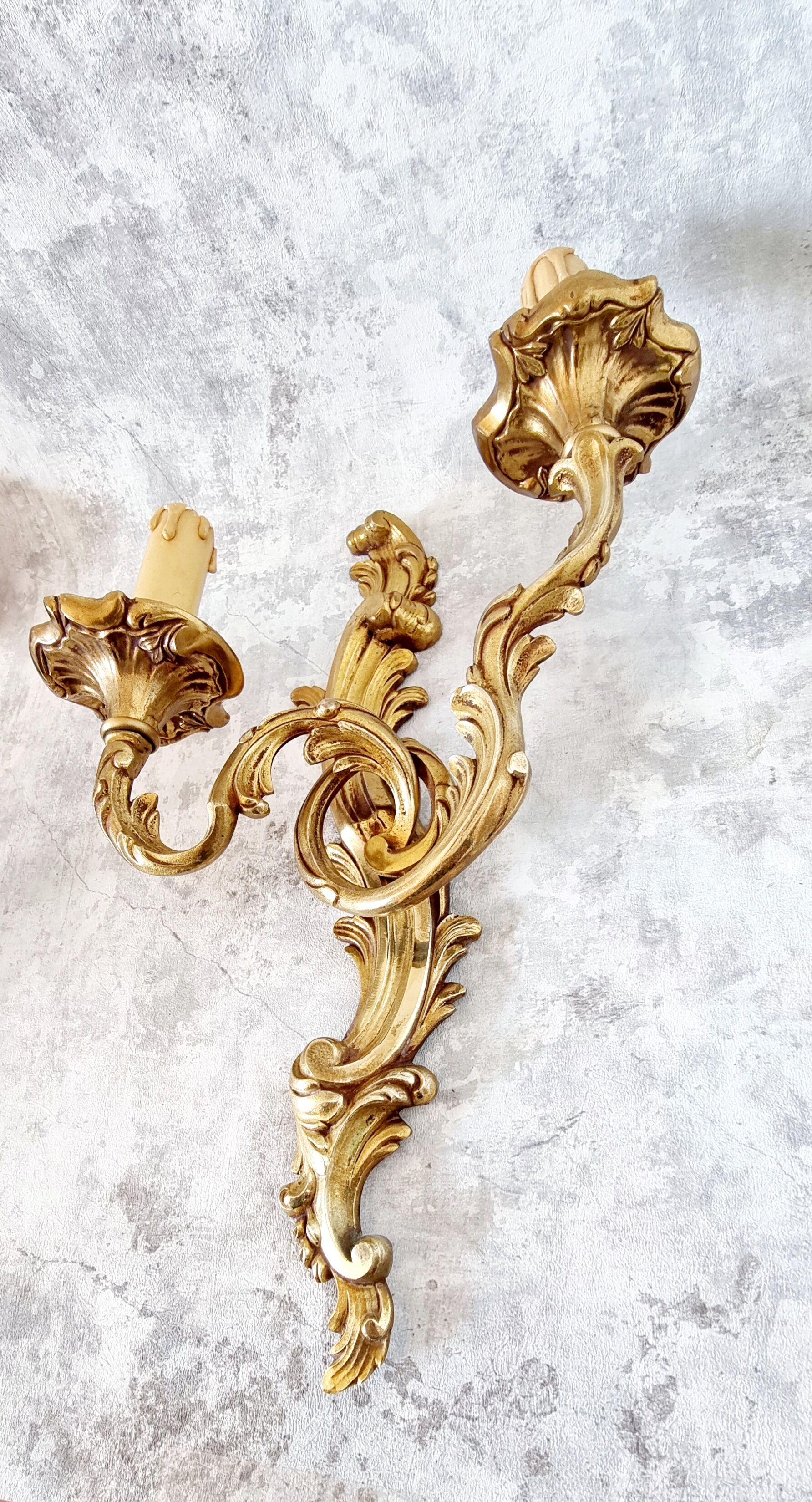 Pair of wall sconces in real bronze Louis XVI style