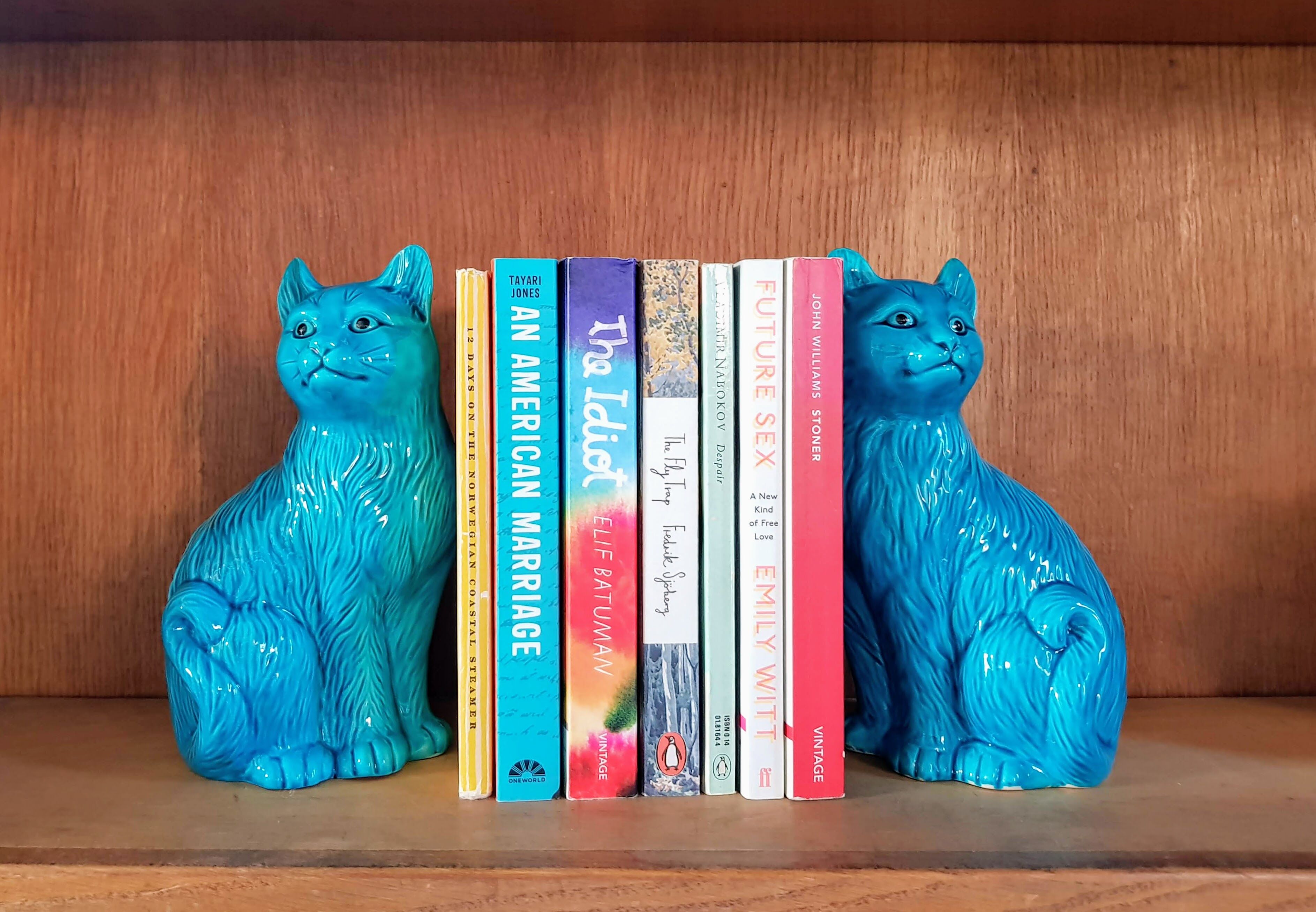 Vintage Pair of Ceramic Blue Cats Bookends
