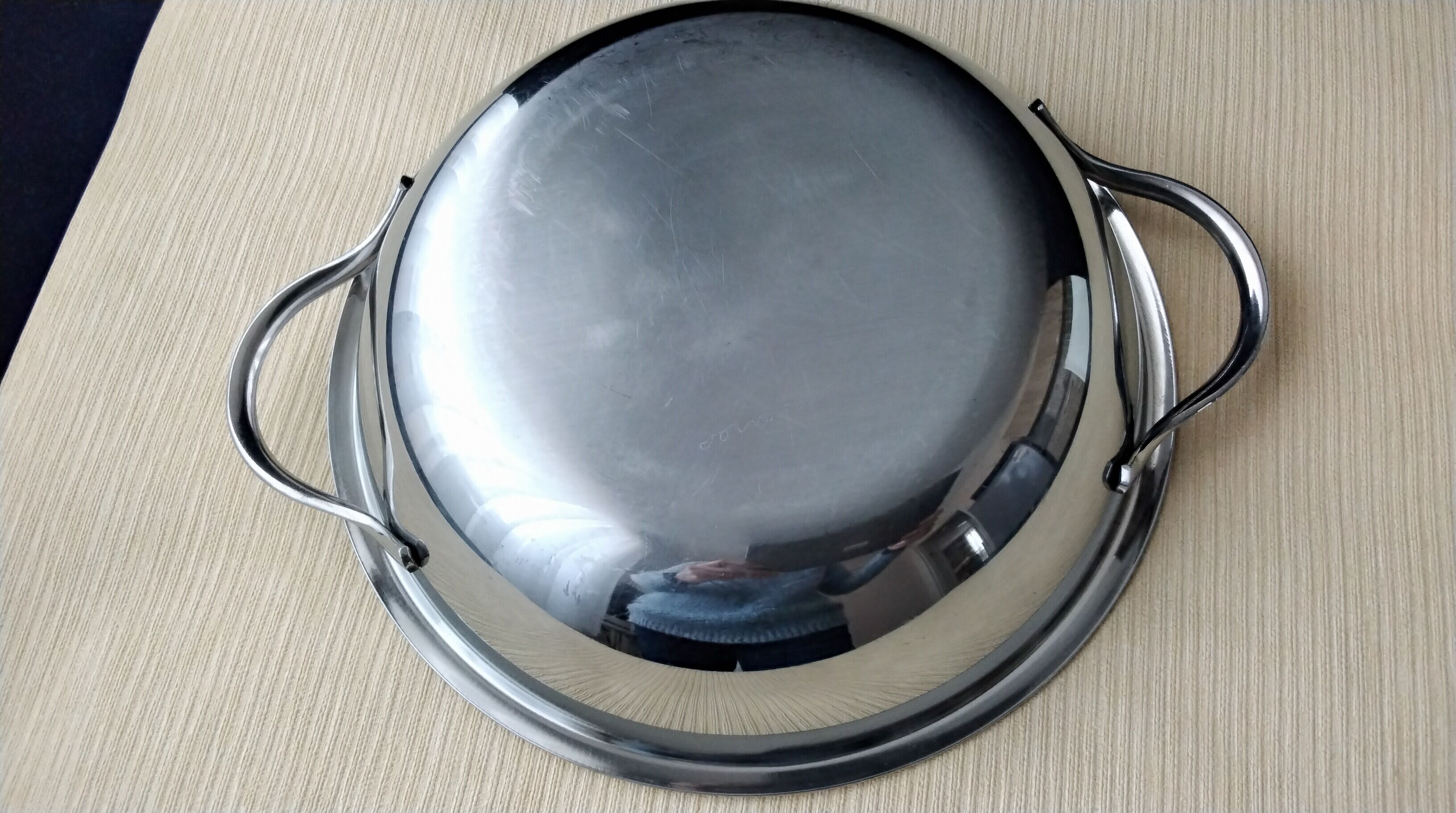 Stainless steel vegetable dish