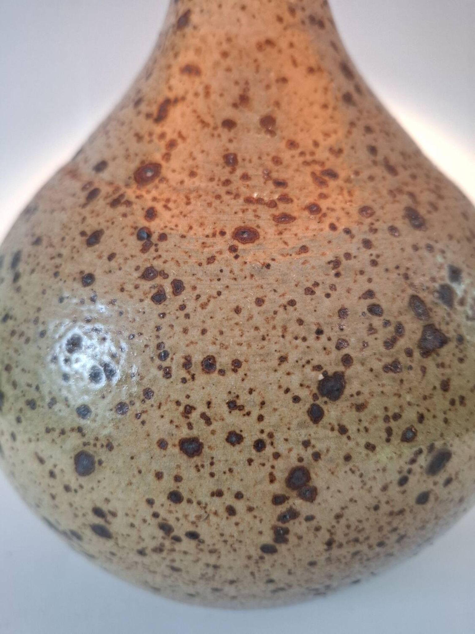 Vintage pyrite stone lamp