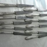 Box of 12 silver-plated art nouveau knives with steel blades