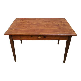 Table de ferme un tiroir