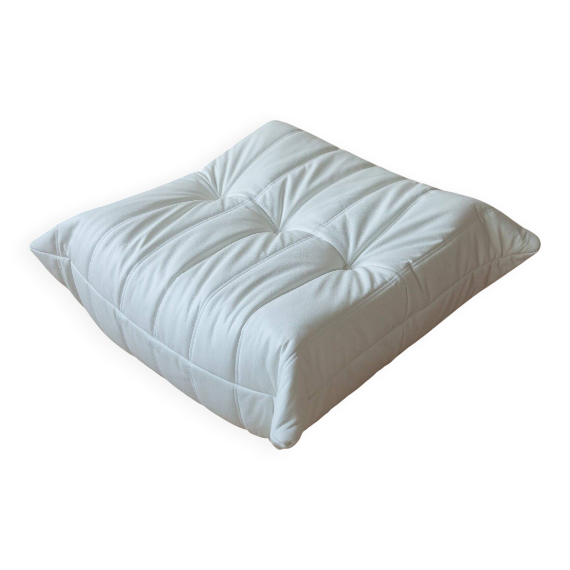 Togo pouf in white leather by Michel Ducaroy for Ligne Roset